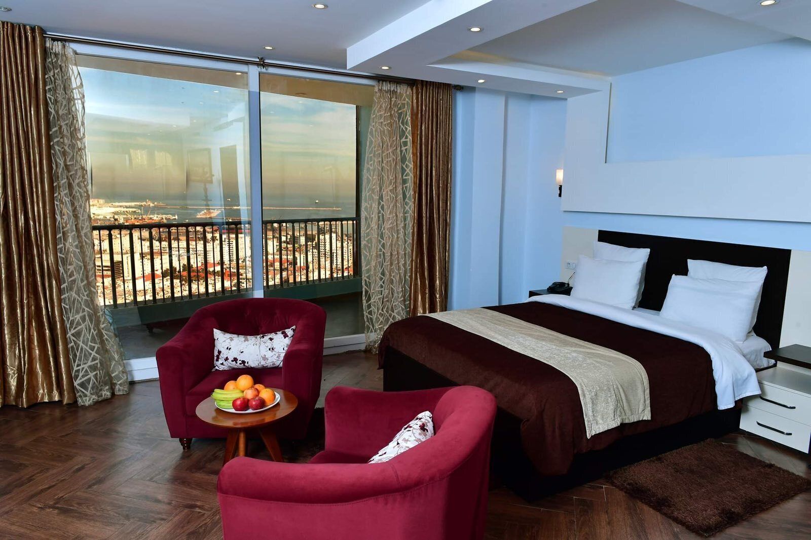 Superior Double Room | Minibar, individually decorated, individually furnished, desk