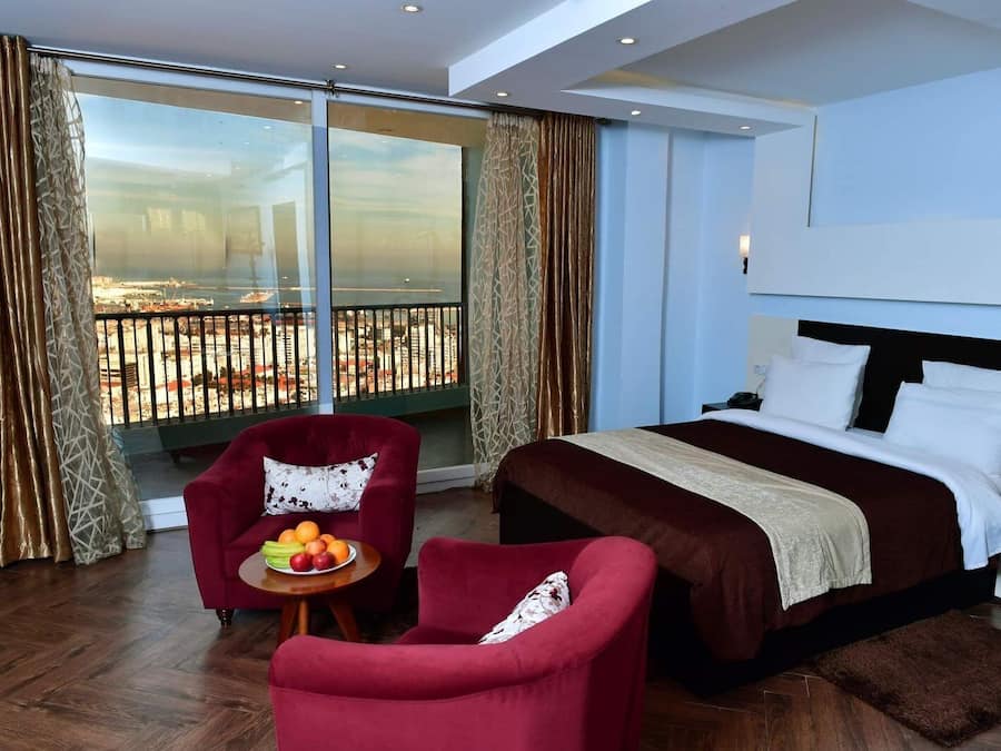 Superior Double Room | Minibar, individually decorated, individually furnished, desk