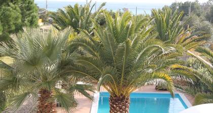 Trapani, Marinella di Selinunte, Beautiful Villa with Sea View and Pool