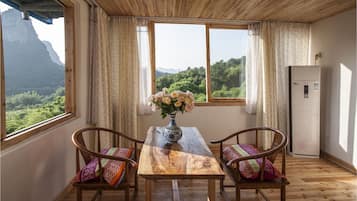 Sight View Double or Twin Room | Blackout curtains, iron/ironing board, free WiFi, bed sheets