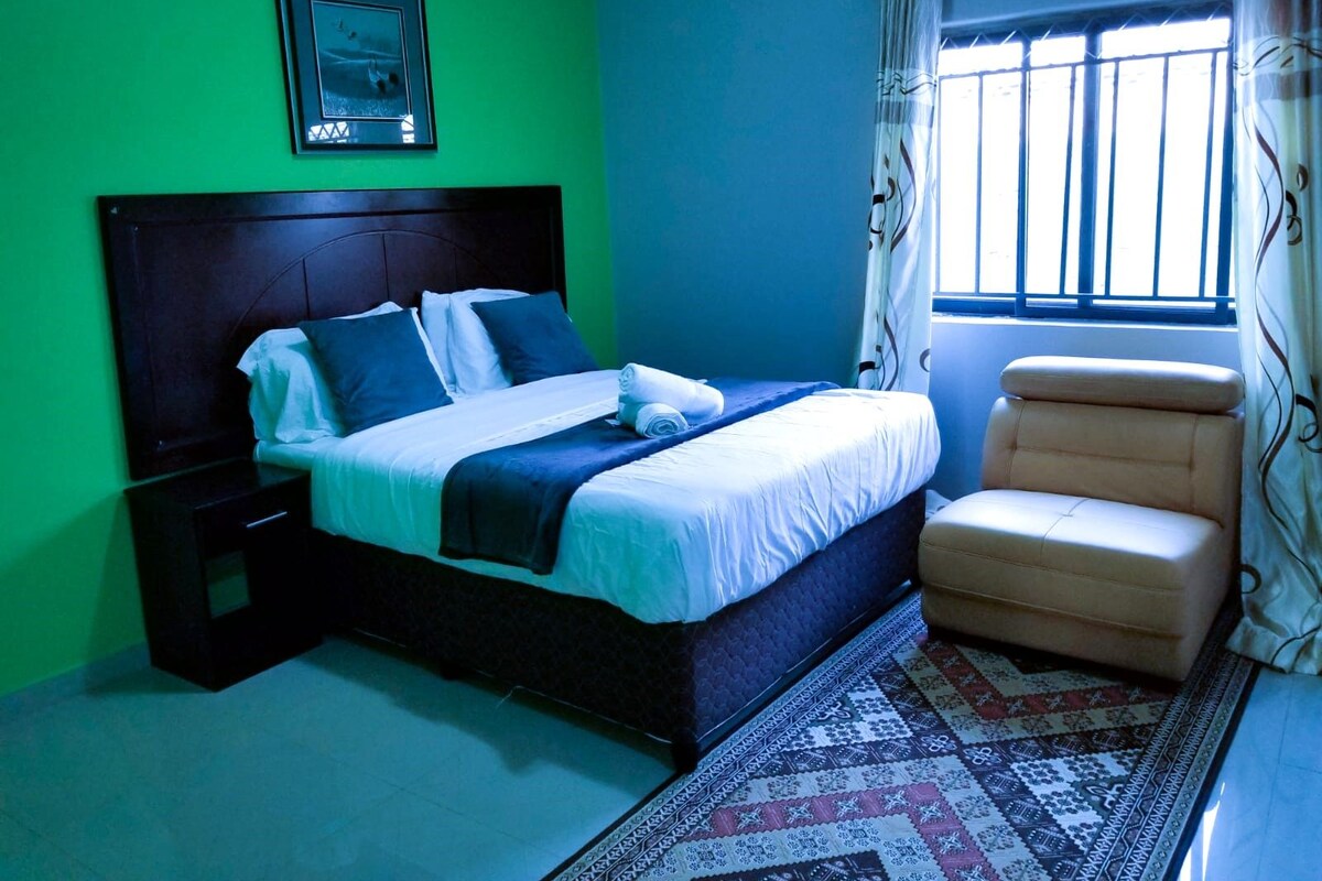 House, 3 Bedrooms, Non Smoking, Pool Access | 3 bedrooms, laptop workspace, iron/ironing board, WiFi (free)