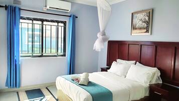 Exclusive Apartment, 3 Bedrooms, Non Smoking, Private Pool | 3 bedrooms, individually decorated, individually furnished