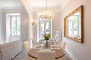 Dining - The Vatican Roof Garden 3BD 4BT near Vatican Museum, San Peter, Subway. (Roma)