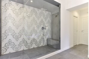 Spa - The Vatican Roof Garden 3BD 4BT near Vatican Museum, San Peter, Subway. (Roma)
