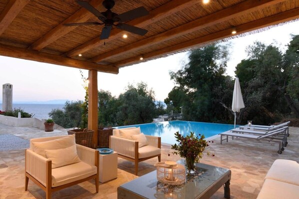 Alberca al aire libre 