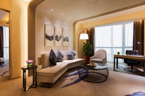 Deluxe Suite | Living room | TV - Wanda Realm Bengbu (Bengbu)