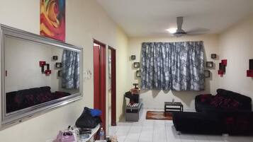 3 Bedroom Apartment  | Living room | TV