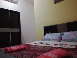 Apartment, 3 Bedrooms | 3 bilik tidur, seterika/papan seterika