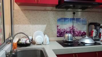 3 Bedroom Apartment  | Private kitchenette | Full-sized fridge, stovetop, electric kettle, cookware/dishes/utensils