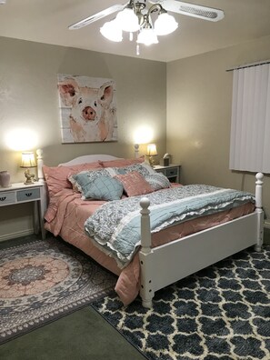 Premium Condo, 1 Bedroom, Kitchen (Unit W7)