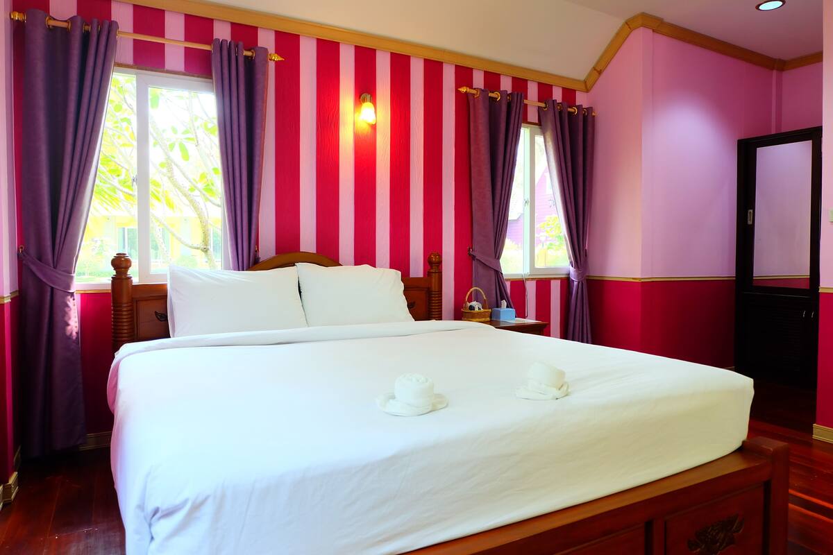 Blackout curtains, rollaway beds, free WiFi
