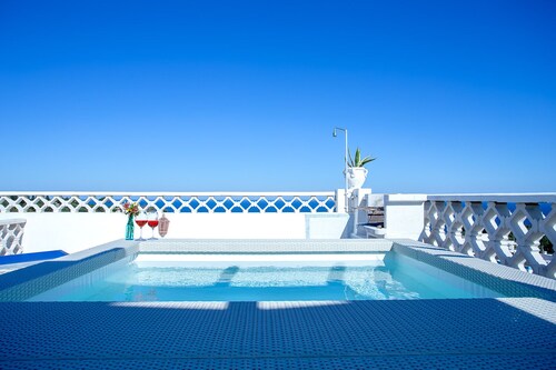 Merinäköala huoneisto kaunis terassi BBQ kannella rocking