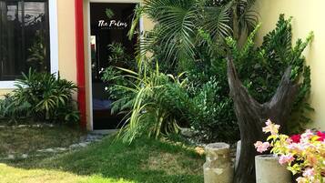 Standard Room, 1 Double Bed, Accessible, Garden Area | Interior entrance