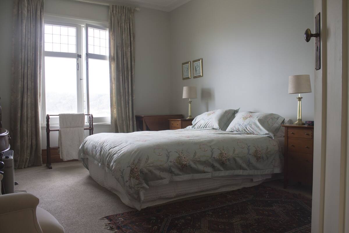 Queen Room | WiFi (free)
