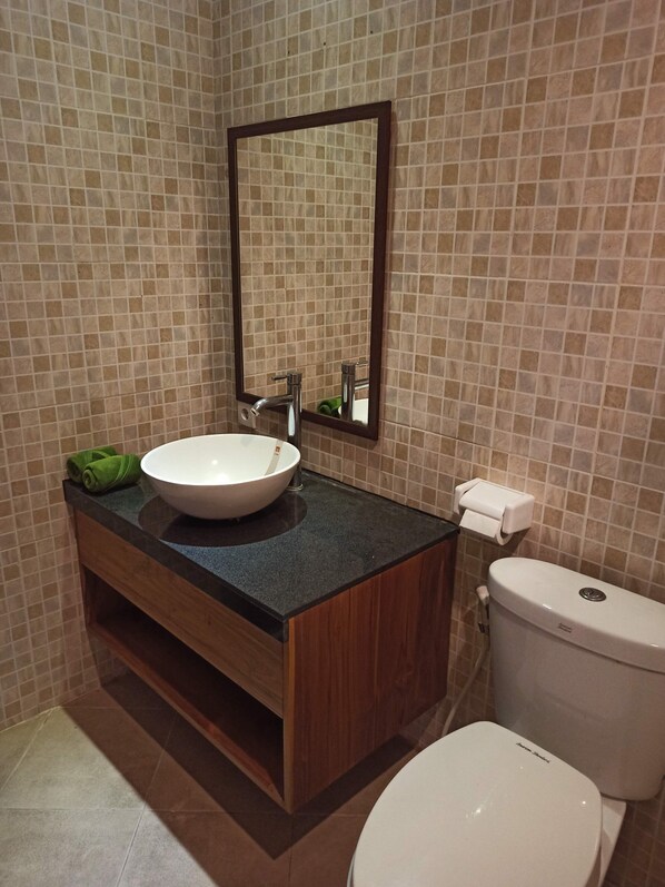 Superior-Zimmer | Badezimmer | Dusche, kostenlose Toilettenartikel, Haartrockner, Bidet