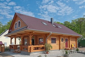 Exterior - Mümmelkensee - Finnish log house & round log house (Ückeritz)