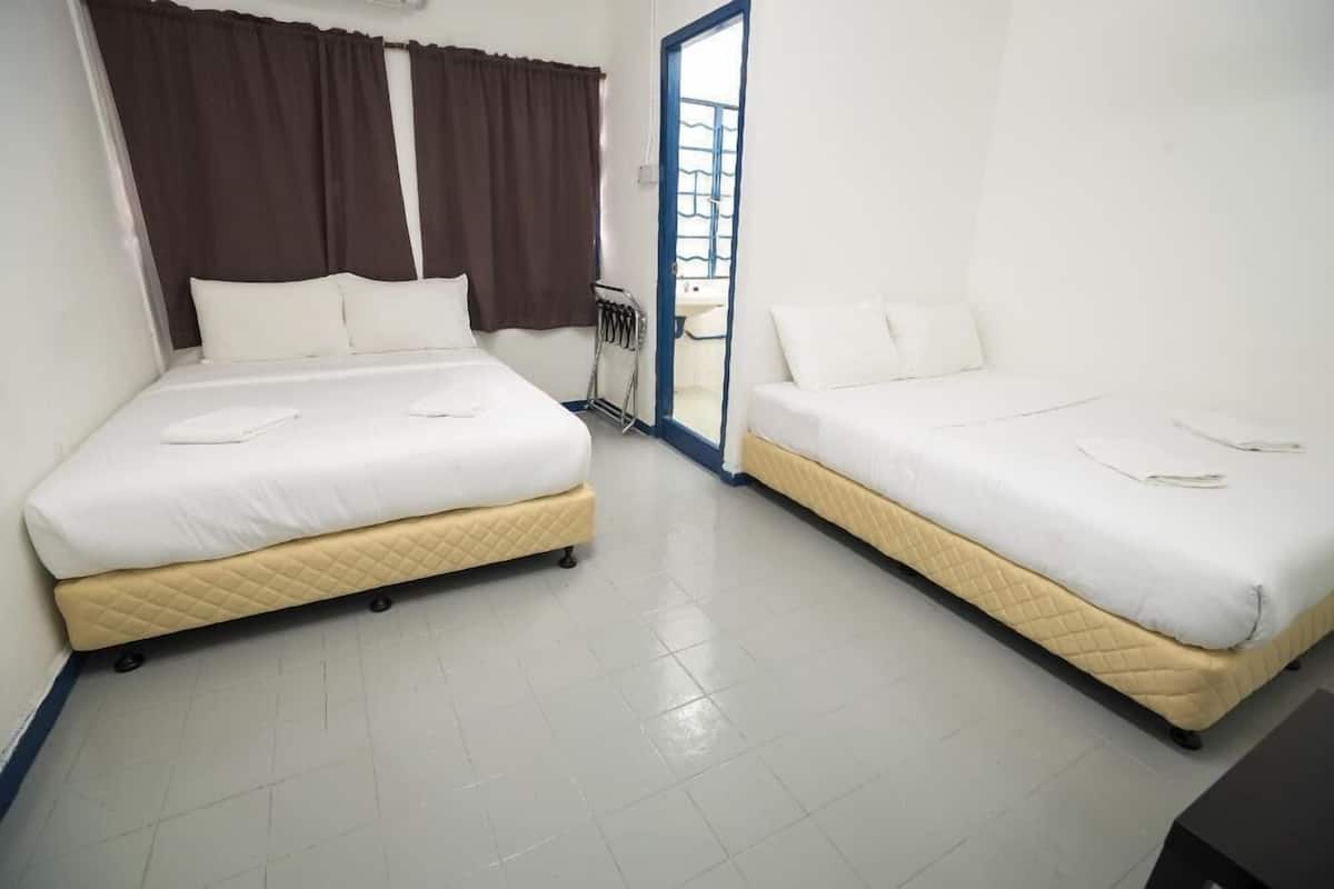 Deluxe kamer, 2 queensize bedden | Extra bedden, gratis wifi