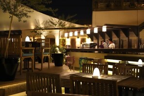 Restaurant - Somewhere Bliss Hotel (Al-Hofuf)