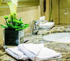 Bathroom - Somewhere Bliss Hotel (Al-Hofuf)