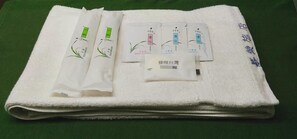 Cortinas blackout, sistema de insonorización y wifi gratis 