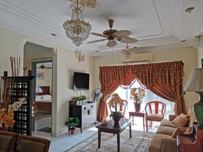 Interior - Aini's Guest House In Vista Amani Condo (Kuala Lumpur)