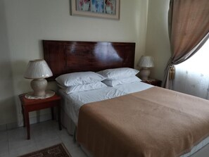 4 bedrooms, desk, iron/ironing board, free WiFi - Aini's Guest House In Vista Amani Condo (Kuala Lumpur)