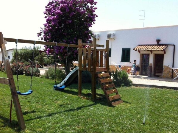 Children's play area - outdoor