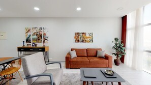 LCD TV - Zin D Home Dudullu Suits (Istanbul)