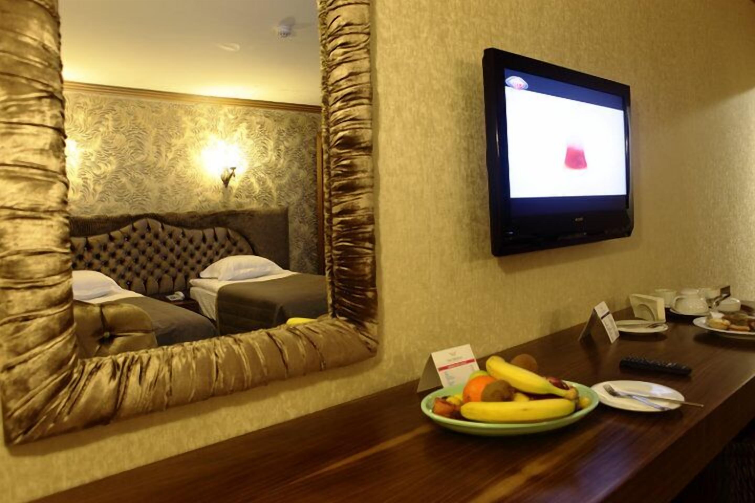 Photo - SARR TAC MAHAL HOTEl