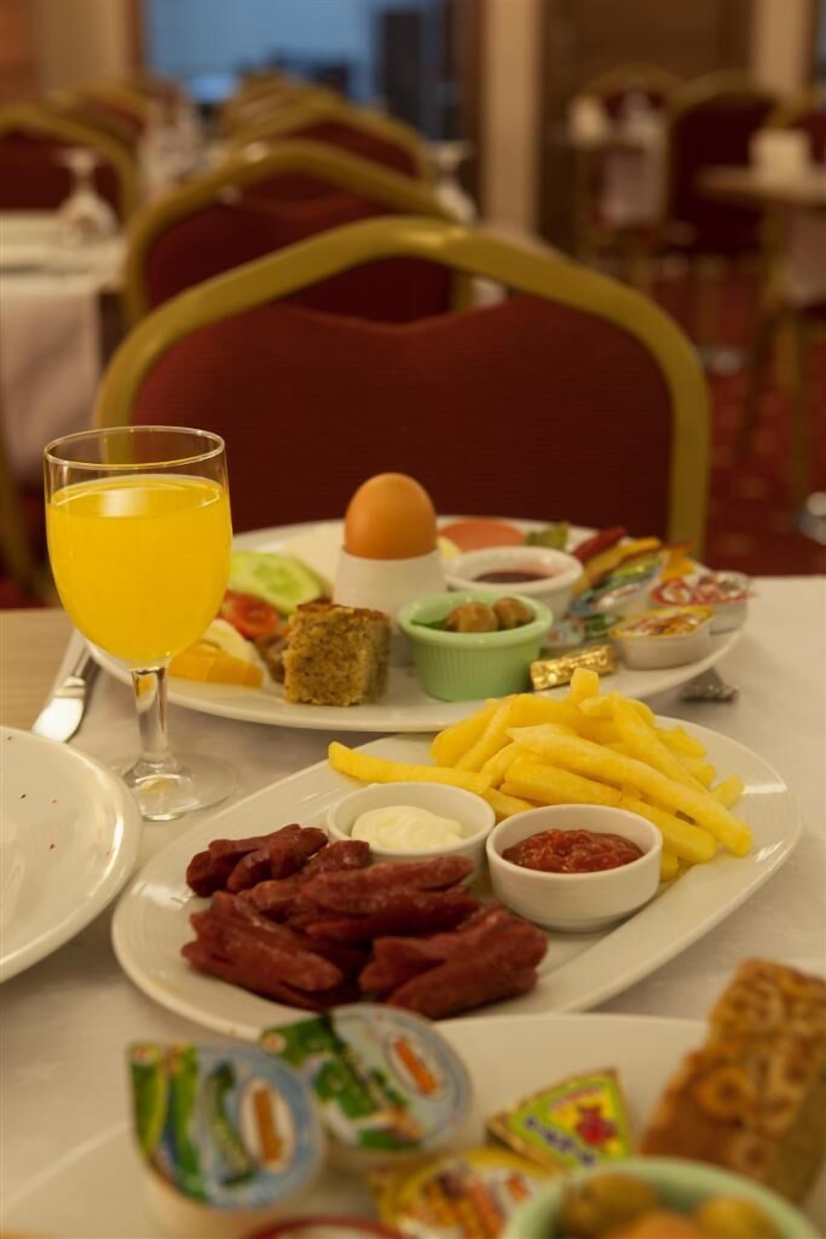 Photo - SARR TAC MAHAL HOTEl