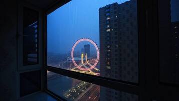 Suite, 2 Schlafzimmer | Schreibtisch, kostenloses WLAN