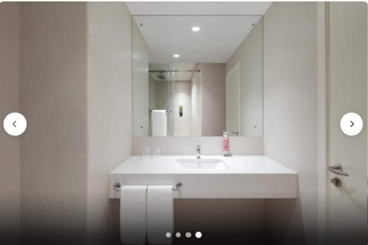 Bathroom | Shower, eco-friendly toiletries, hair dryer, towels