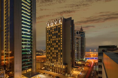 Rove Dubai Marina - Image 9