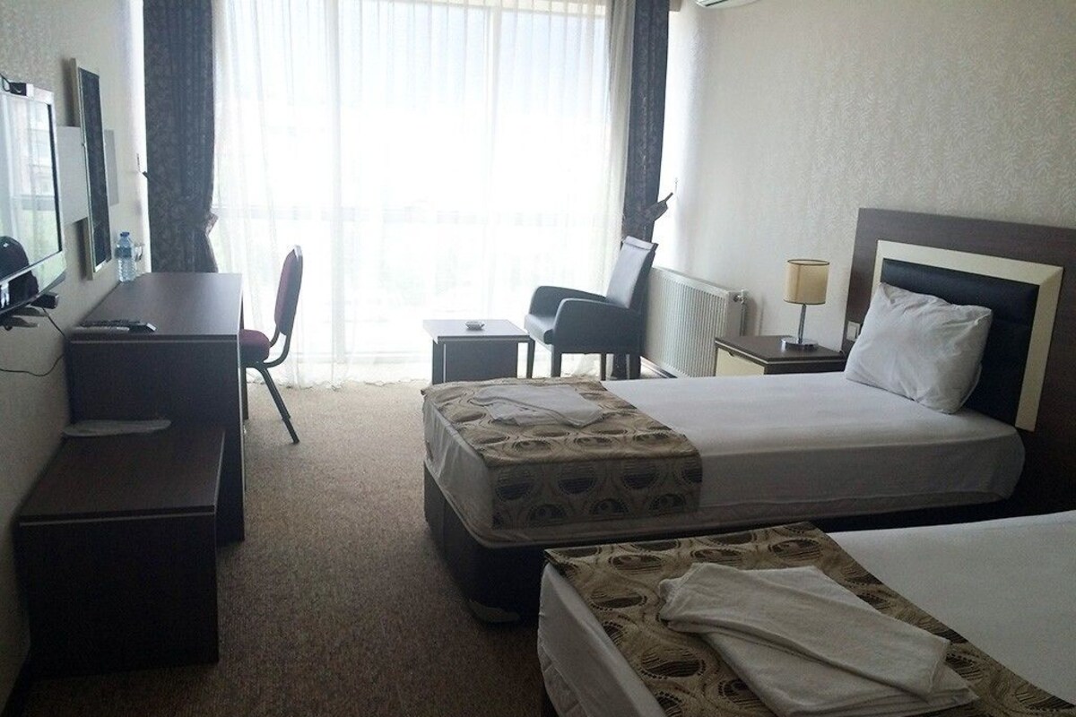 Minibar, desk, iron/ironing board, free WiFi