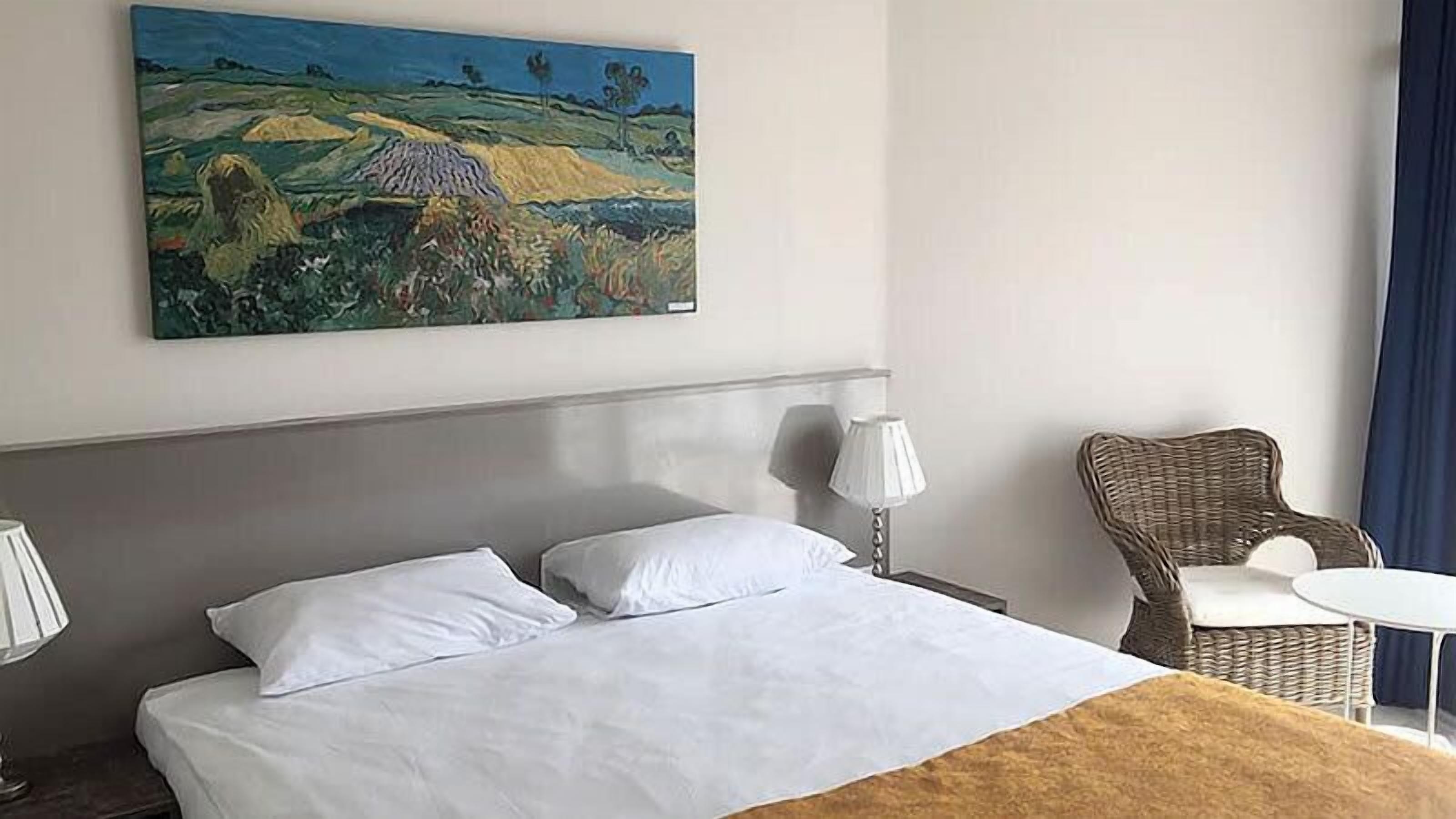 Royal Suite | In-room safe, desk, soundproofing, free cribs/infant beds