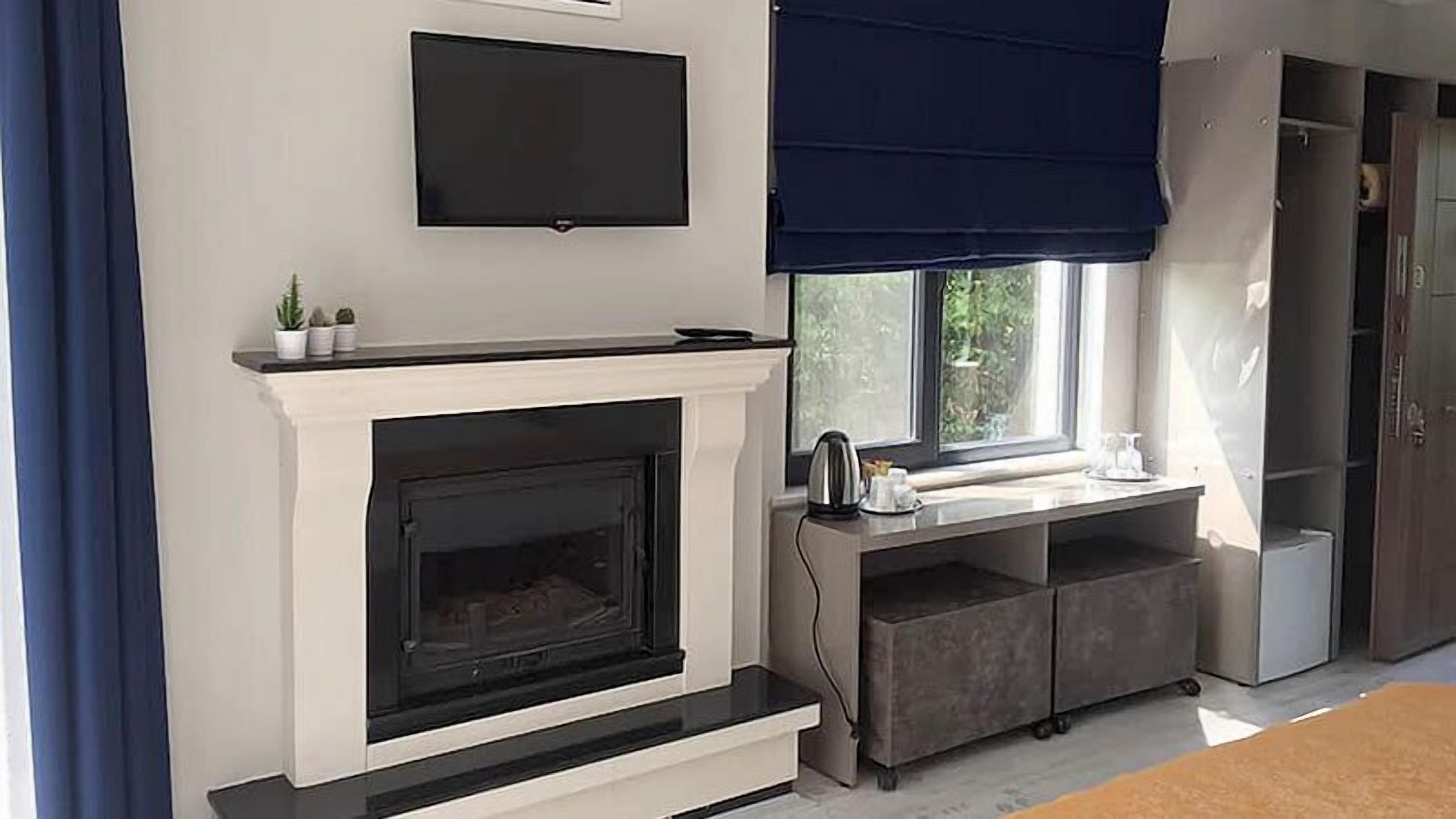 Royal Suite | Living area | LCD TV