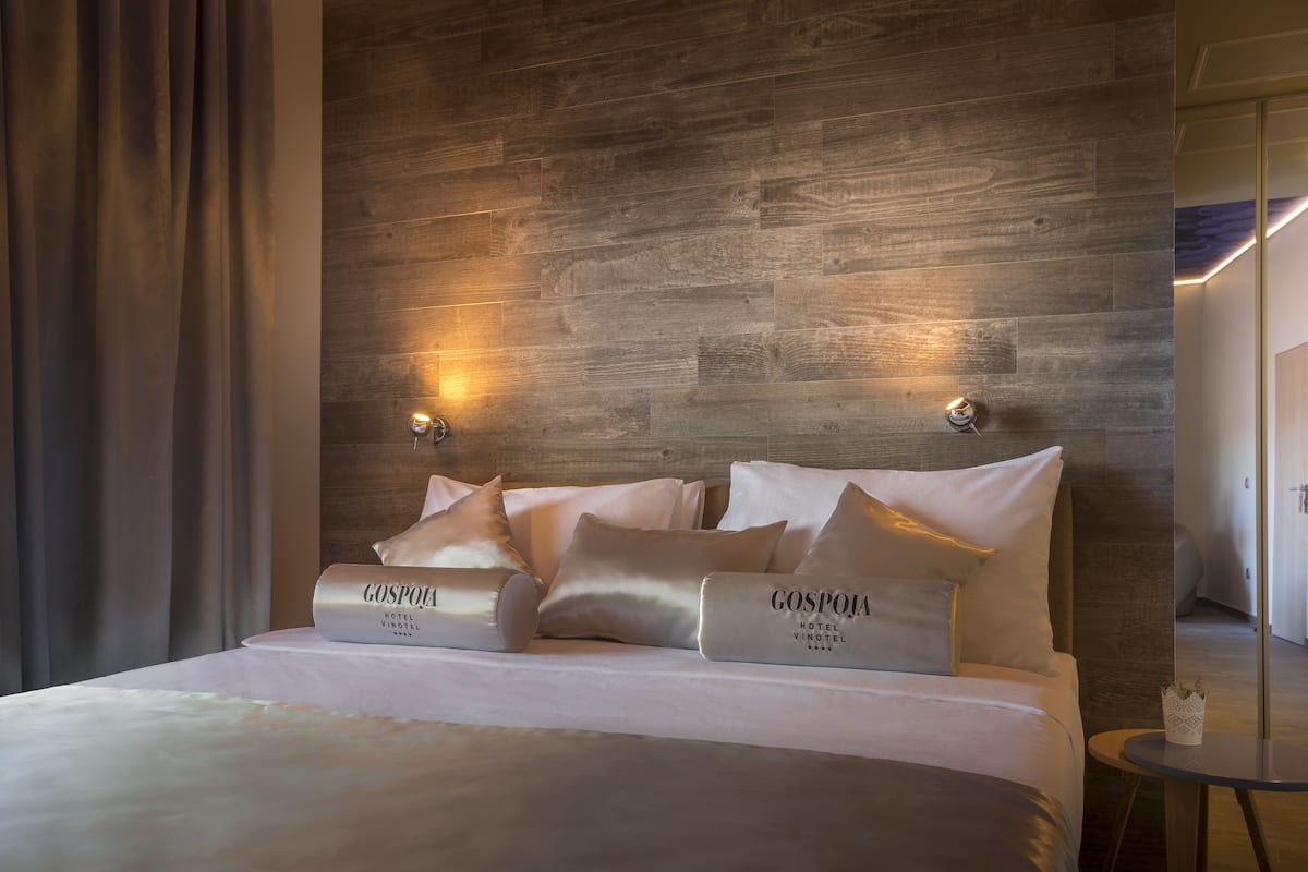 superior double room, balcony | 2 bedrooms, premium bedding, minibar, in-room safe