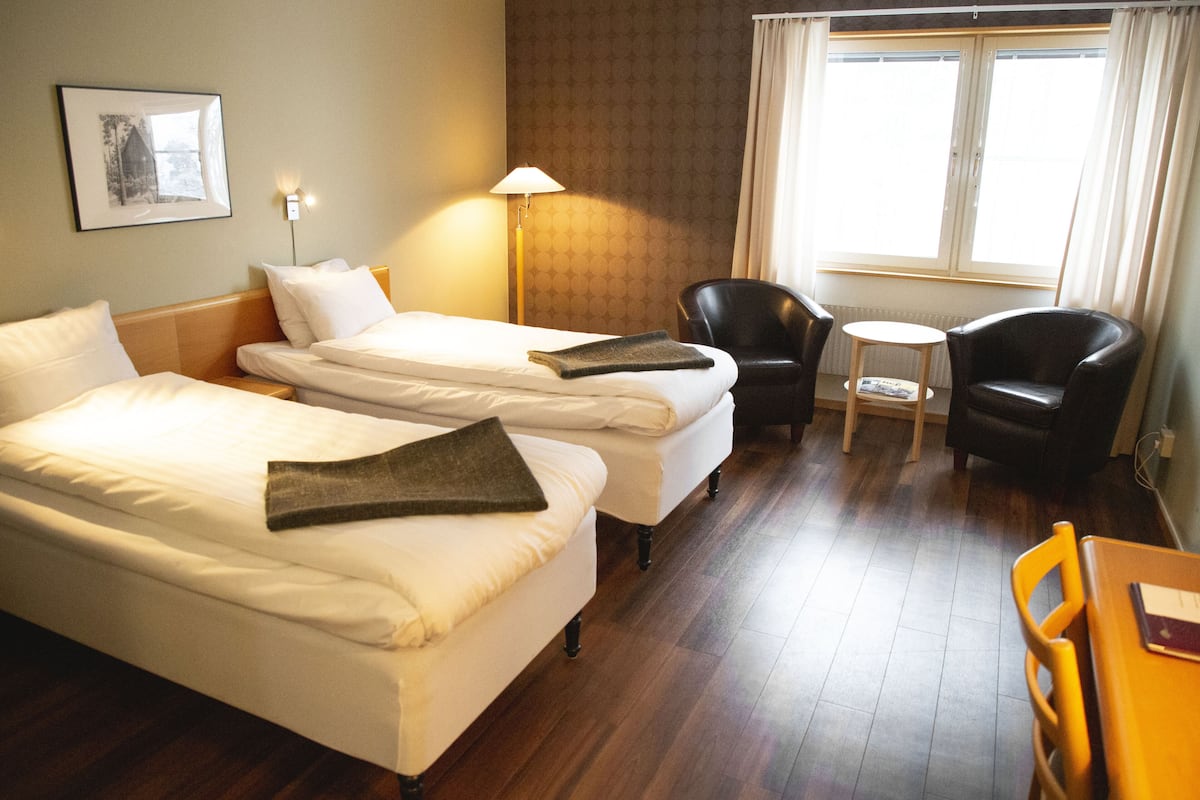 double room | desk, iron/ironing board, cots/infant beds, rollaway beds