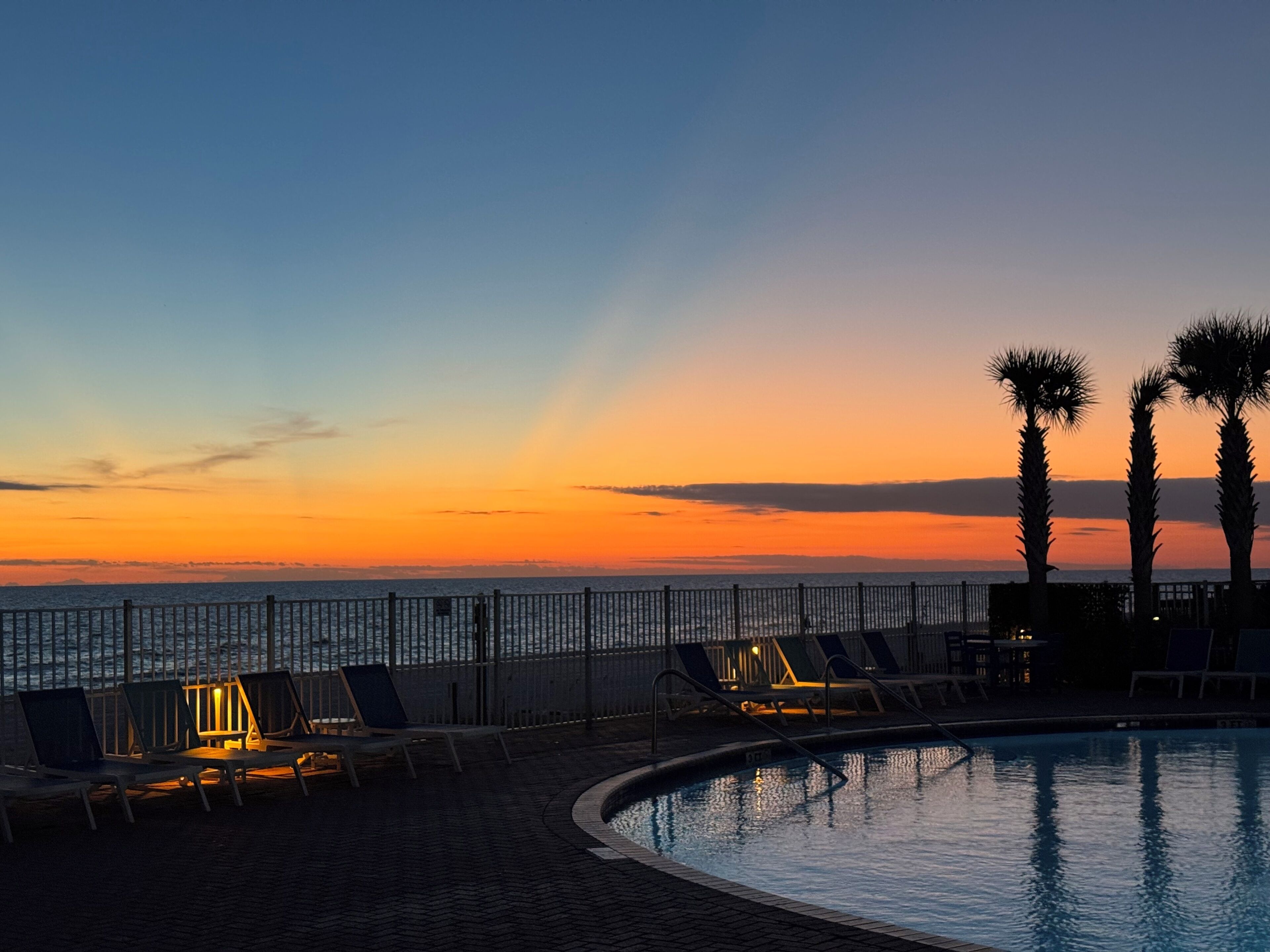 Innenpool, Außenpool