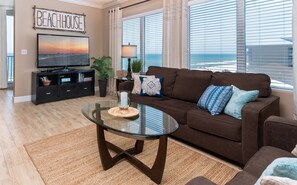 Älytelevisio, DVD-soitin, kirjoja