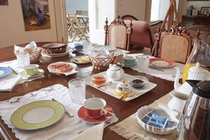 Gratis morgenmadsbuffet hver dag