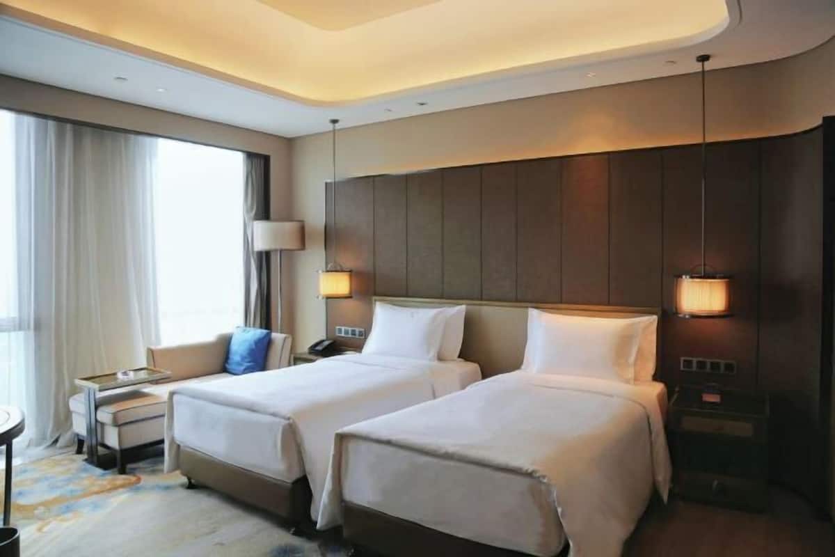 Minibar, in-room safe, desk, blackout drapes