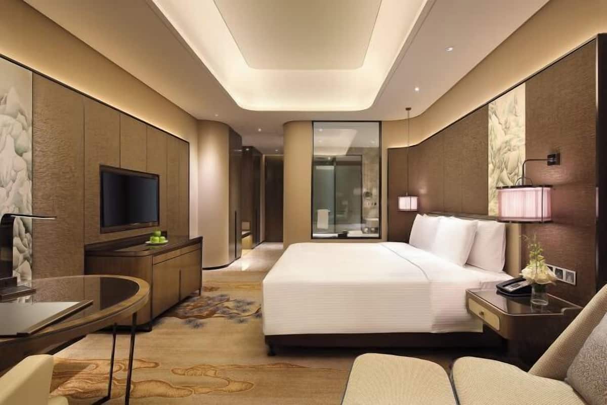 Minibar, in-room safe, desk, blackout drapes