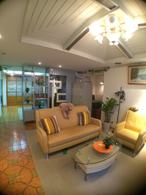 Lobby sitting area - Star House 2 (Taipei)