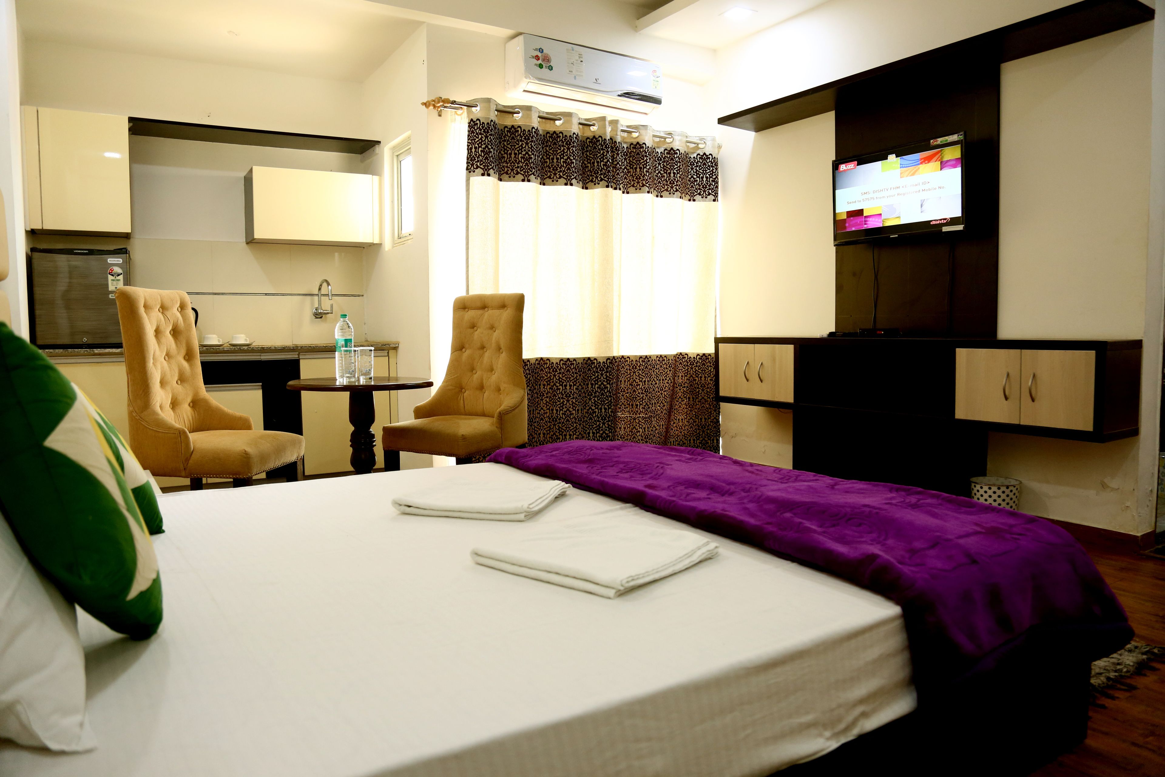 1 bedroom, minibar, rollaway beds