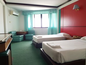 Coffres-forts dans les chambres, bureau, chambres insonorisées