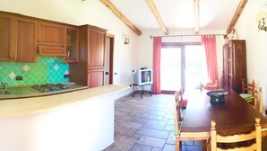 Villa, 2 Bedrooms | In-room dining - Porto San Paolo Villino II (Loiri Porto San Paolo)