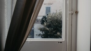الإطلالة من المنشأة