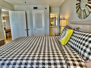 2 bedrooms, iron/ironing board, Internet, bed sheets