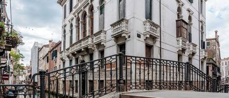 Fassade der Unterkunft